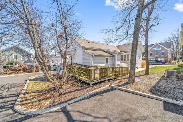 308 Walnut Street, St. Charles, IL 60174