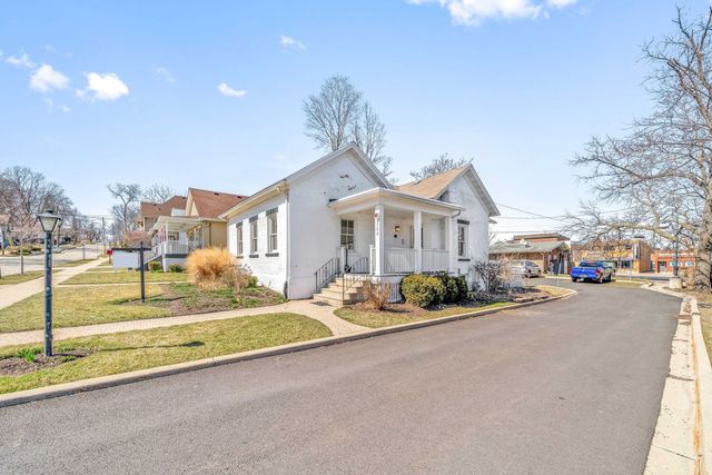 308 Walnut Street, St. Charles, IL 60174