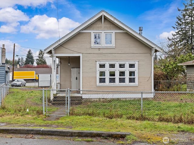 6807 Commercial Avenue, Everett, WA 98203