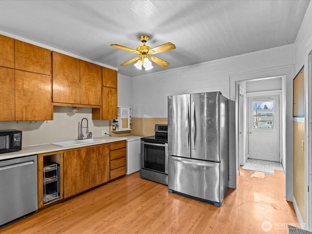 6807 Commercial Avenue, Everett, WA 98203