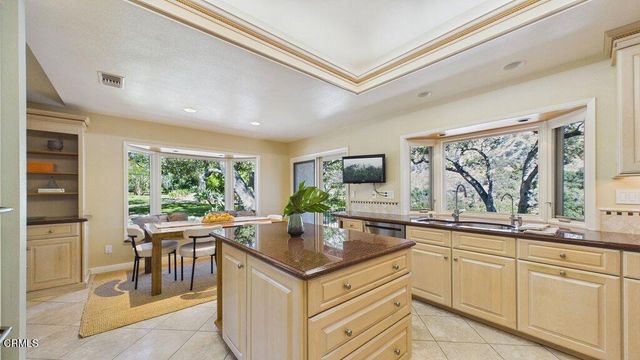 2519 Canyon View Lane, Pasadena, CA 91107