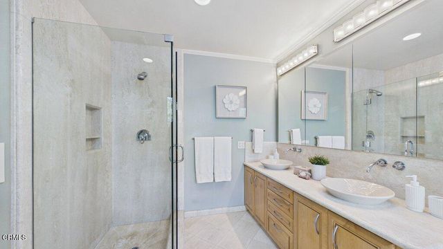 2519 Canyon View Lane, Pasadena, CA 91107
