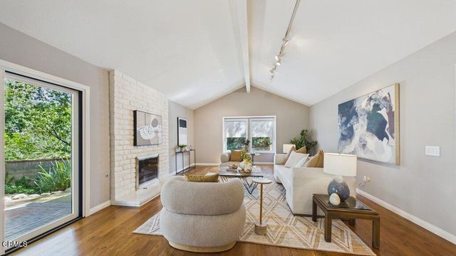 2519 Canyon View Lane, Pasadena, CA 91107