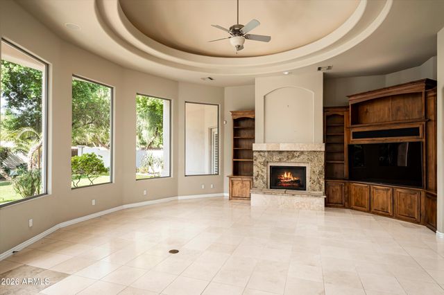 6243 E CAMELBACK Road, Scottsdale, AZ 85251