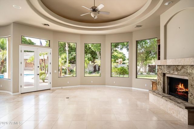 6243 E CAMELBACK Road, Scottsdale, AZ 85251