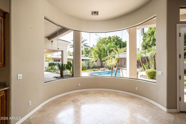 6243 E CAMELBACK Road, Scottsdale, AZ 85251