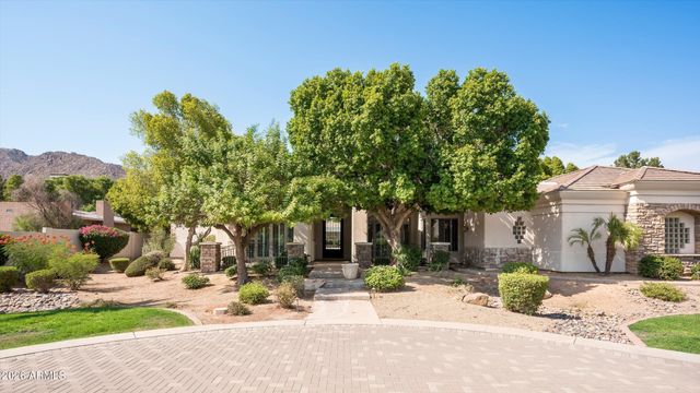 6243 E CAMELBACK Road, Scottsdale, AZ 85251