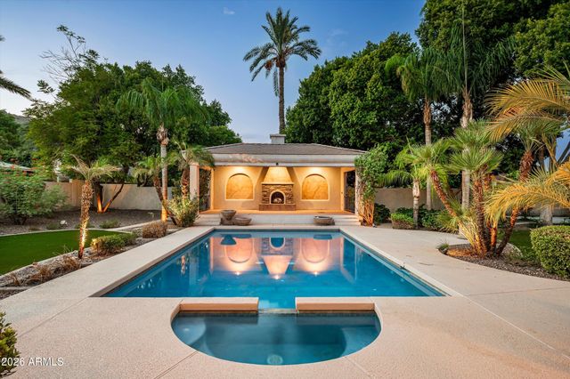 6243 E CAMELBACK Road, Scottsdale, AZ 85251