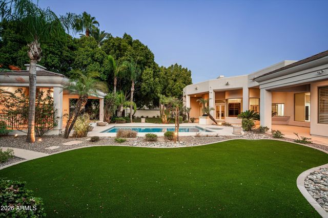 6243 E CAMELBACK Road, Scottsdale, AZ 85251