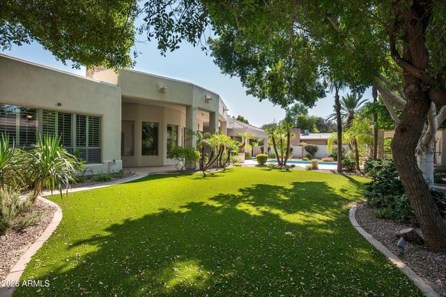 6243 E CAMELBACK Road, Scottsdale, AZ 85251