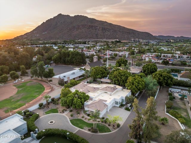 6243 E CAMELBACK Road, Scottsdale, AZ 85251