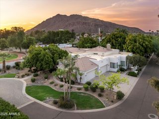 6243 E CAMELBACK Road, Scottsdale, AZ 85251