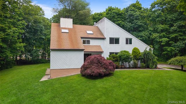65 Cliffside Lane, Bedford Corners, NY 10549