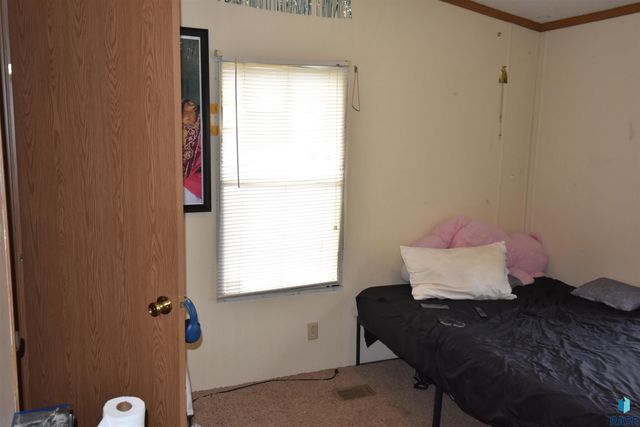 1101 N Mayflower Pl, Sioux Falls, SD 57103