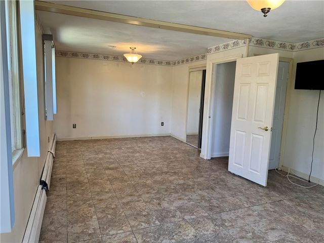 37 N Fairview Street, Johnston, RI 02919