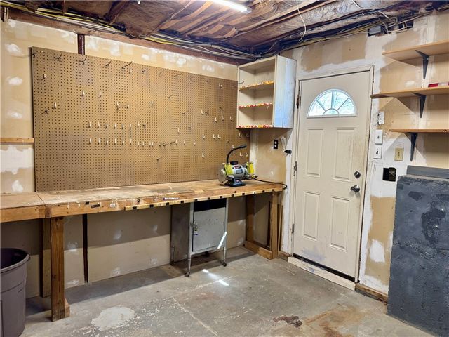 37 N Fairview Street, Johnston, RI 02919