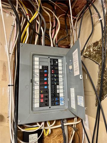 37 N Fairview Street, Johnston, RI 02919