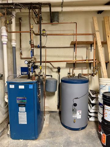 37 N Fairview Street, Johnston, RI 02919