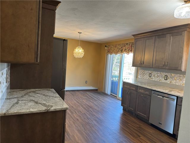 37 N Fairview Street, Johnston, RI 02919