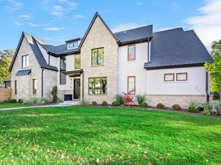 476 W Vallette Street, Elmhurst, IL 60126