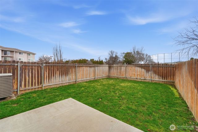 226 E Whitman Drive, College Place, WA 99324