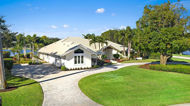 2500 NW Hollyberry Lane, Palm City, FL 34990