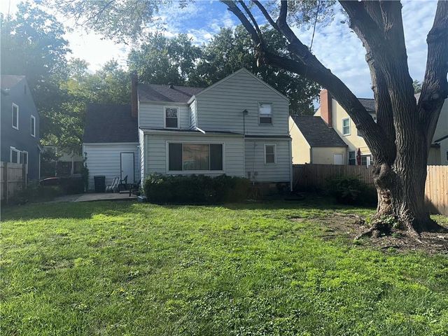 7427 Harrison Street, Kansas City, MO 64131