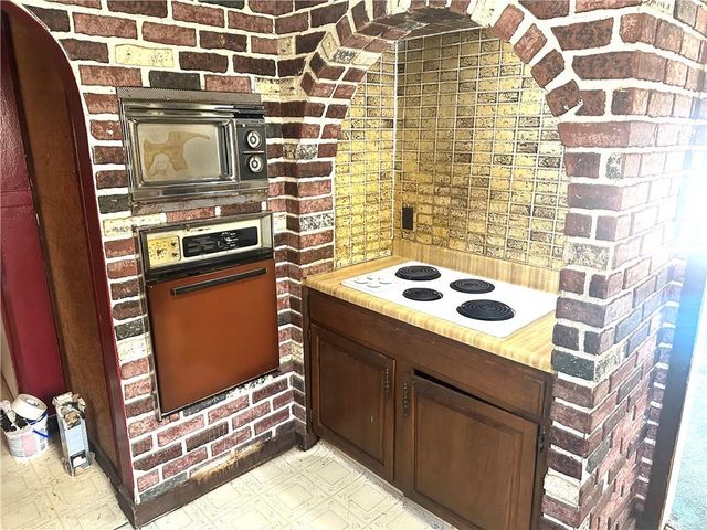 7427 Harrison Street, Kansas City, MO 64131