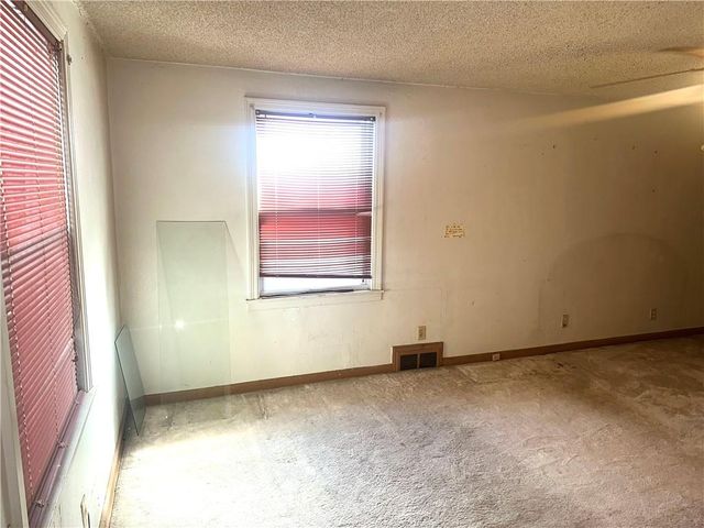 7427 Harrison Street, Kansas City, MO 64131