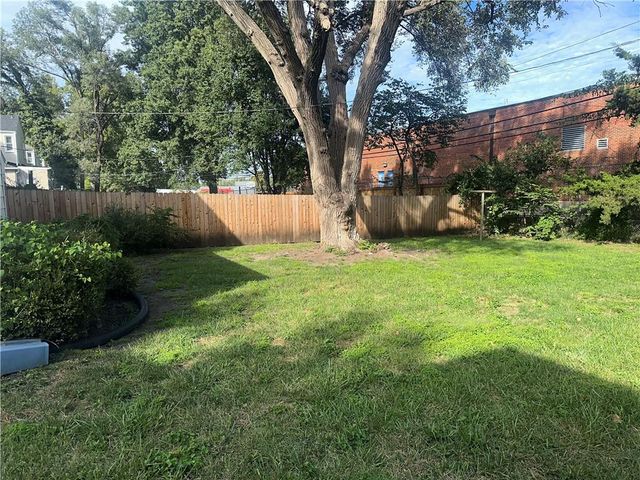 7427 Harrison Street, Kansas City, MO 64131