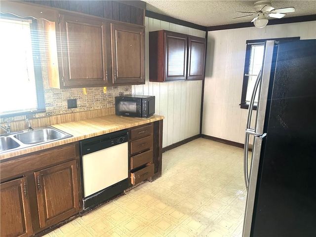 7427 Harrison Street, Kansas City, MO 64131