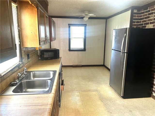 7427 Harrison Street, Kansas City, MO 64131