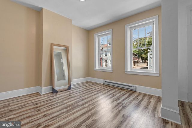 126 N QUEEN ST, York, PA 17403
