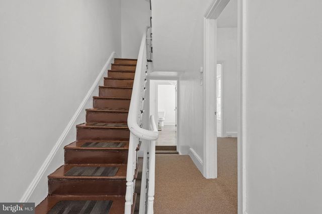 126 N QUEEN ST, York, PA 17403