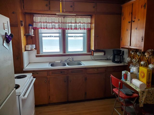 5857 Lakeshore Road, Lexington, MI 48450