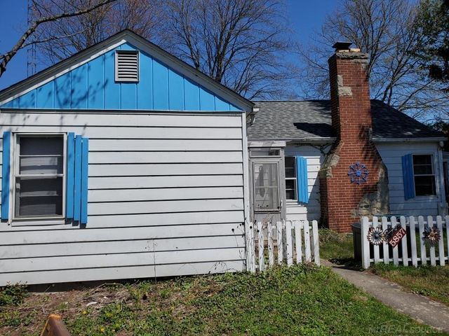 5857 Lakeshore Road, Lexington, MI 48450