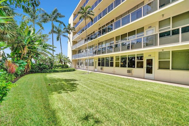 101 N Birch Road 102, Fort Lauderdale, FL 33304