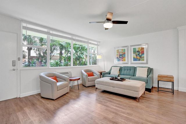 101 N Birch Road 102, Fort Lauderdale, FL 33304