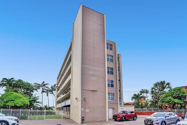 101 N Birch Road 102, Fort Lauderdale, FL 33304