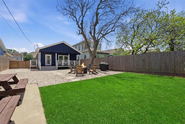 1804 Ursuline Street, Galveston, TX 77550