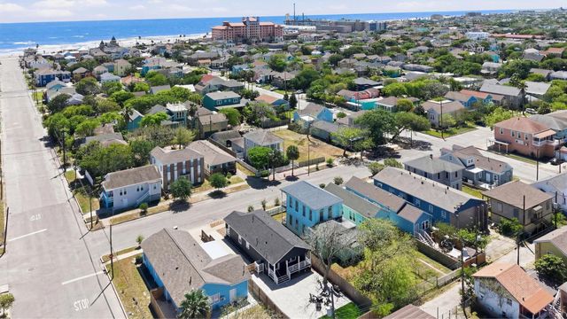 1804 Ursuline Street, Galveston, TX 77550