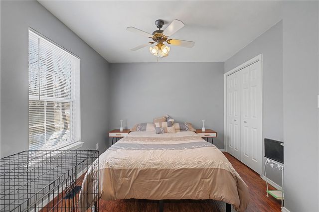 12 Rettendon Lane, Bella Vista, AR 72714