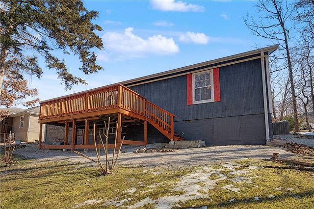 12 Rettendon Lane, Bella Vista, AR 72714