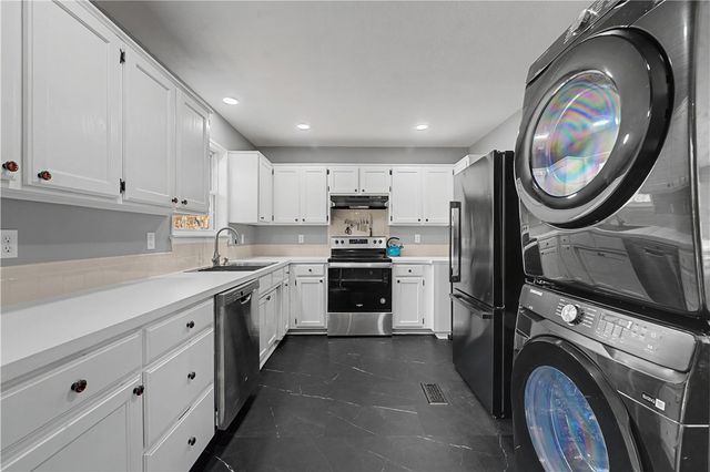 12 Rettendon Lane, Bella Vista, AR 72714