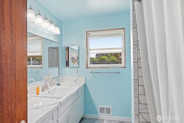 1318 F Street SE, Auburn, WA 98002