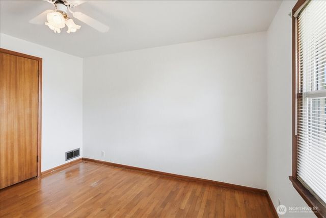 1318 F Street SE, Auburn, WA 98002