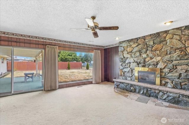 1318 F Street SE, Auburn, WA 98002