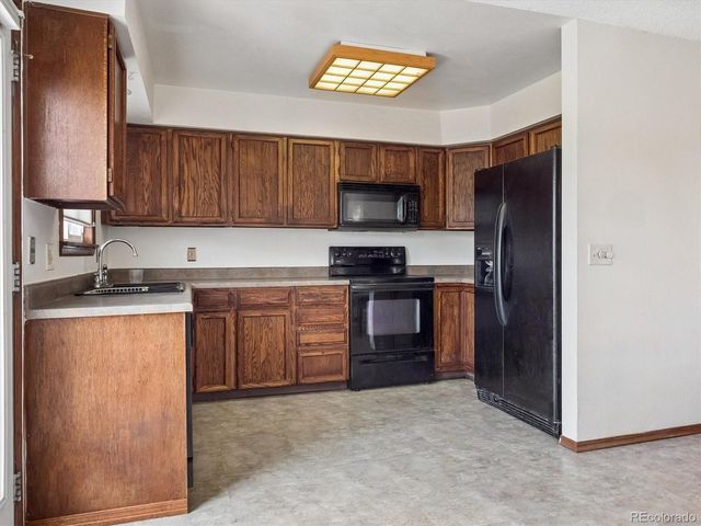 7981 S Cedar St, Littleton, CO 80120