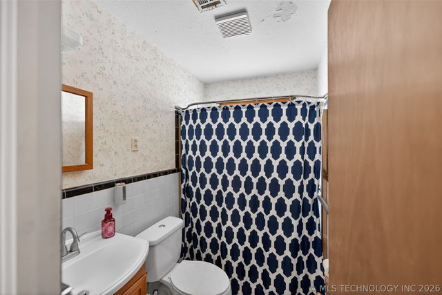 4105 Fleetwood Drive, Bartlesville, OK 74006