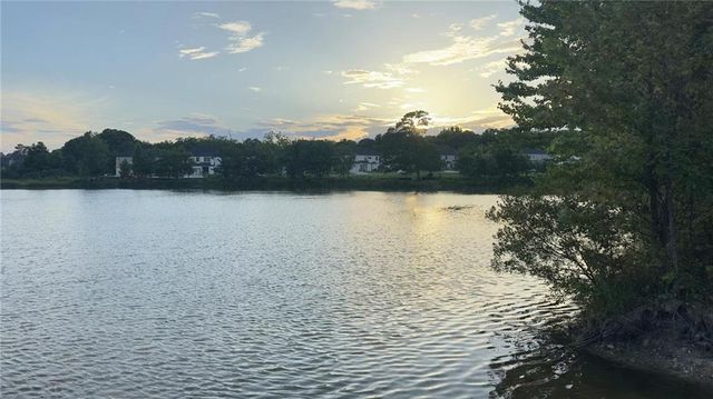 2389 Brown Dove Way, Grayson, GA 30017